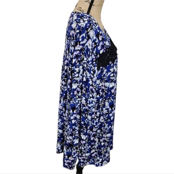 Lane Bryant royal blue floral long sleeve boho lace trimmed‎ tunic plus Size 22 - Picture 2 of 8